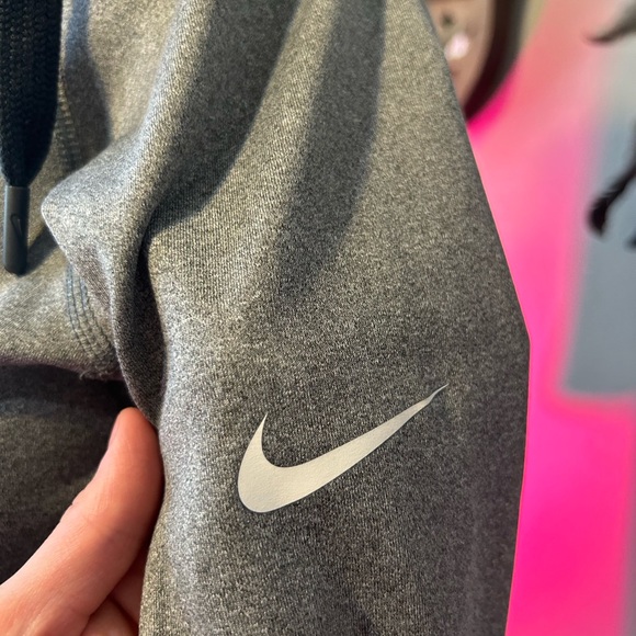 NIKE Dri-fit Sweater - Picture 3 of 7